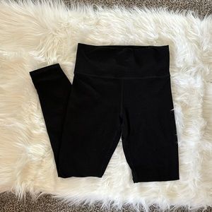 Vuori Clean Elevation Legging in Black, Size XS, 23” inseam